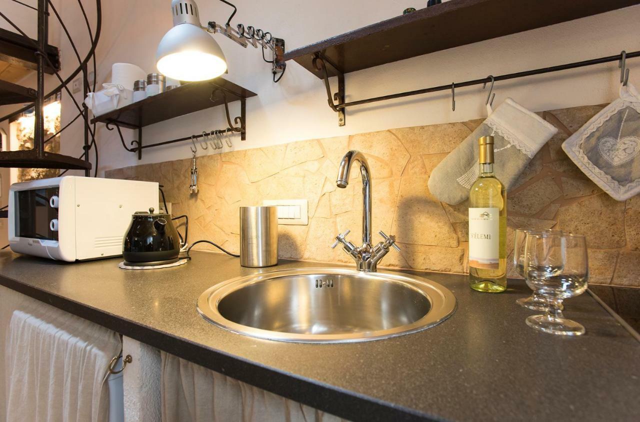 Lucia Minerva 18 Apartment Alghero Bagian luar foto