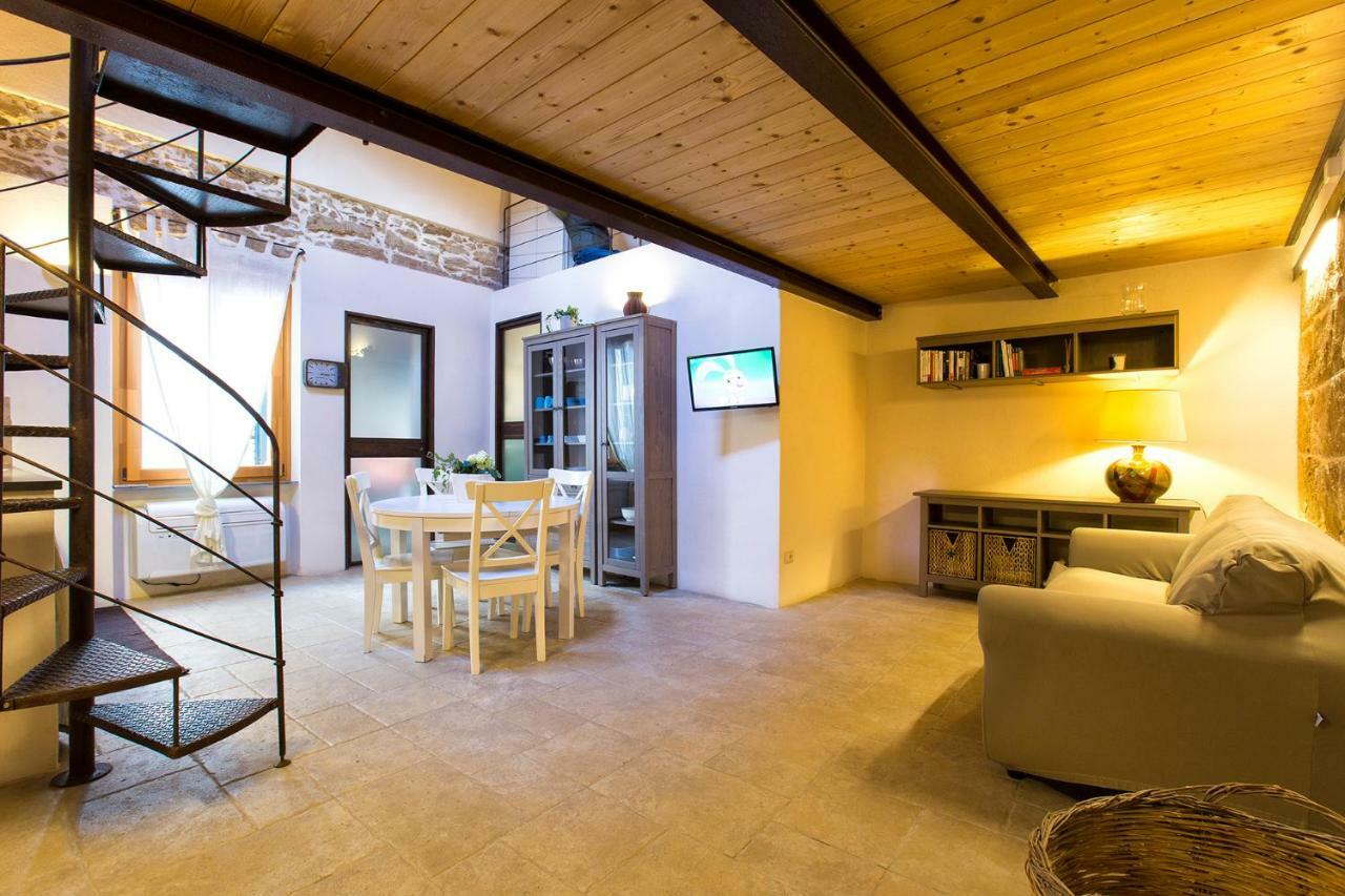 Lucia Minerva 18 Apartment Alghero Bagian luar foto