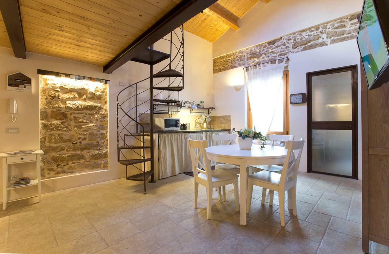 Lucia Minerva 18 Apartment Alghero Bagian luar foto